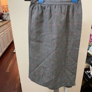 Vintage Christian Dior 100% Wool skirt S